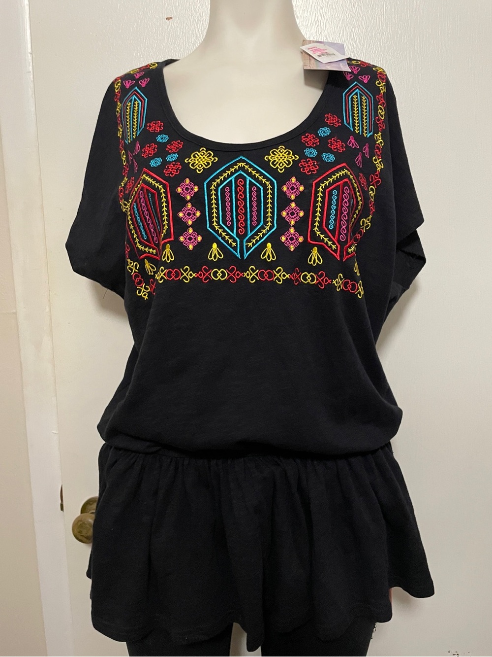 Colorful Embroidered Black Peplum Top panhandle slim size L peasant blouse